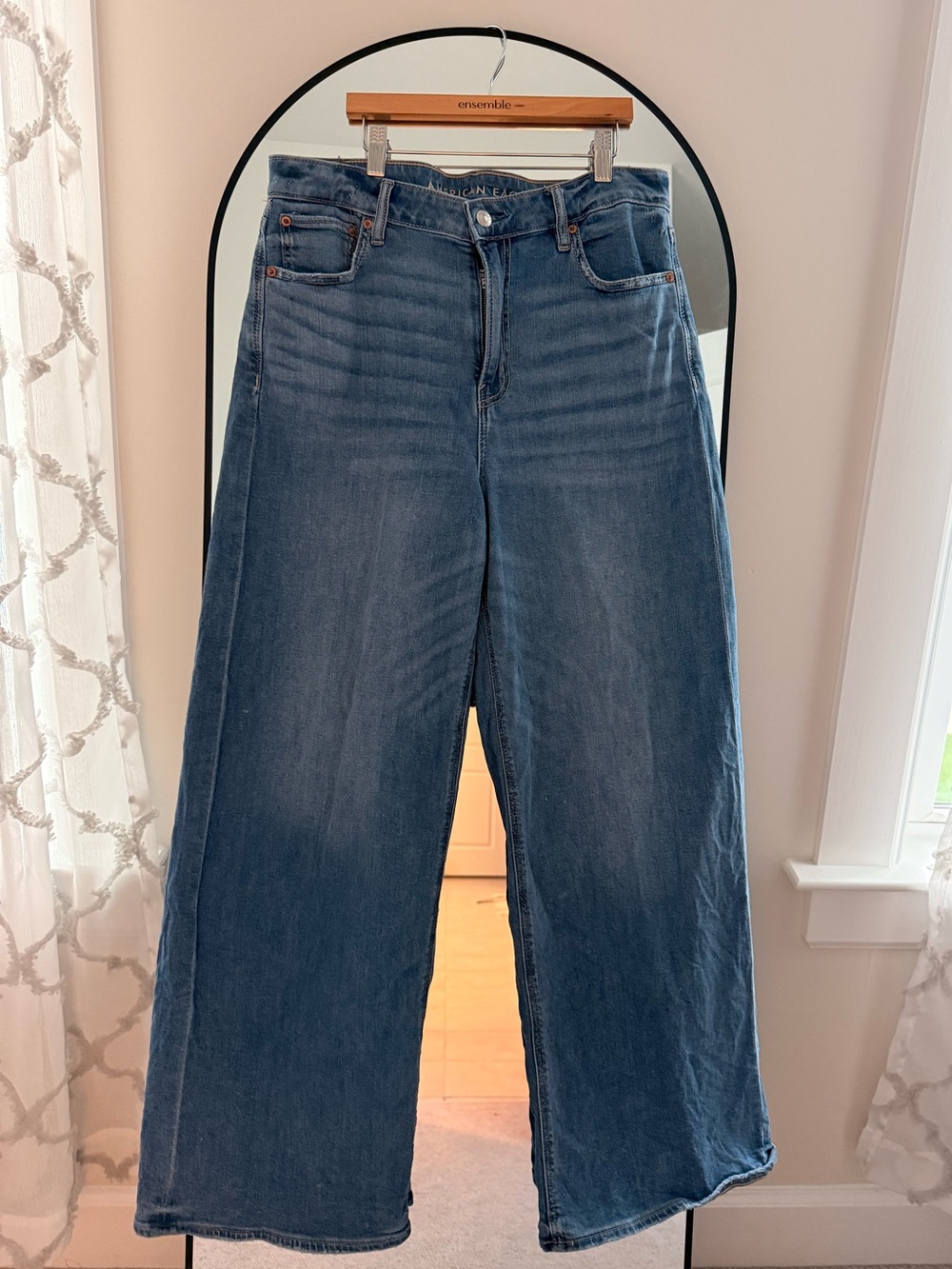 American Eagle Dreamy Drape Stretch Super High-Waisted Baggy Wide-Leg Jean